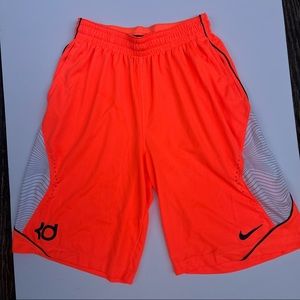 Nike Neon Basketball Shorts - Dri fit - SIZE M